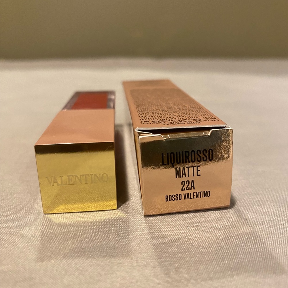 Brand new 
Valentino Lip and Blush 
Matte 22A